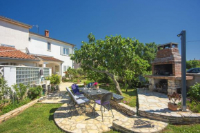 Ferienwohnung mit Klima, WLAN, Balkon und wenige Minuten zum Meer